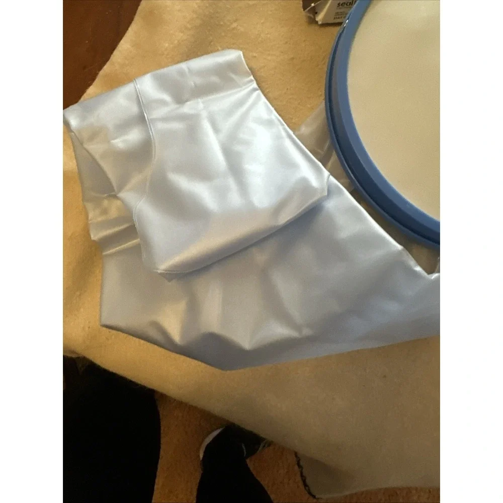 Brand New Adult Seal Tight Cast / Bandage Shower / Water Protector Seal in Box